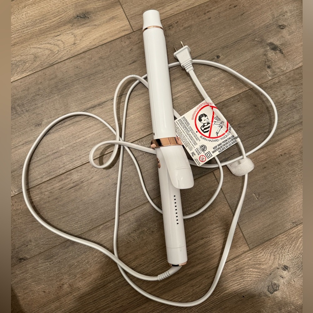 T3 Singlepass Curling Iron